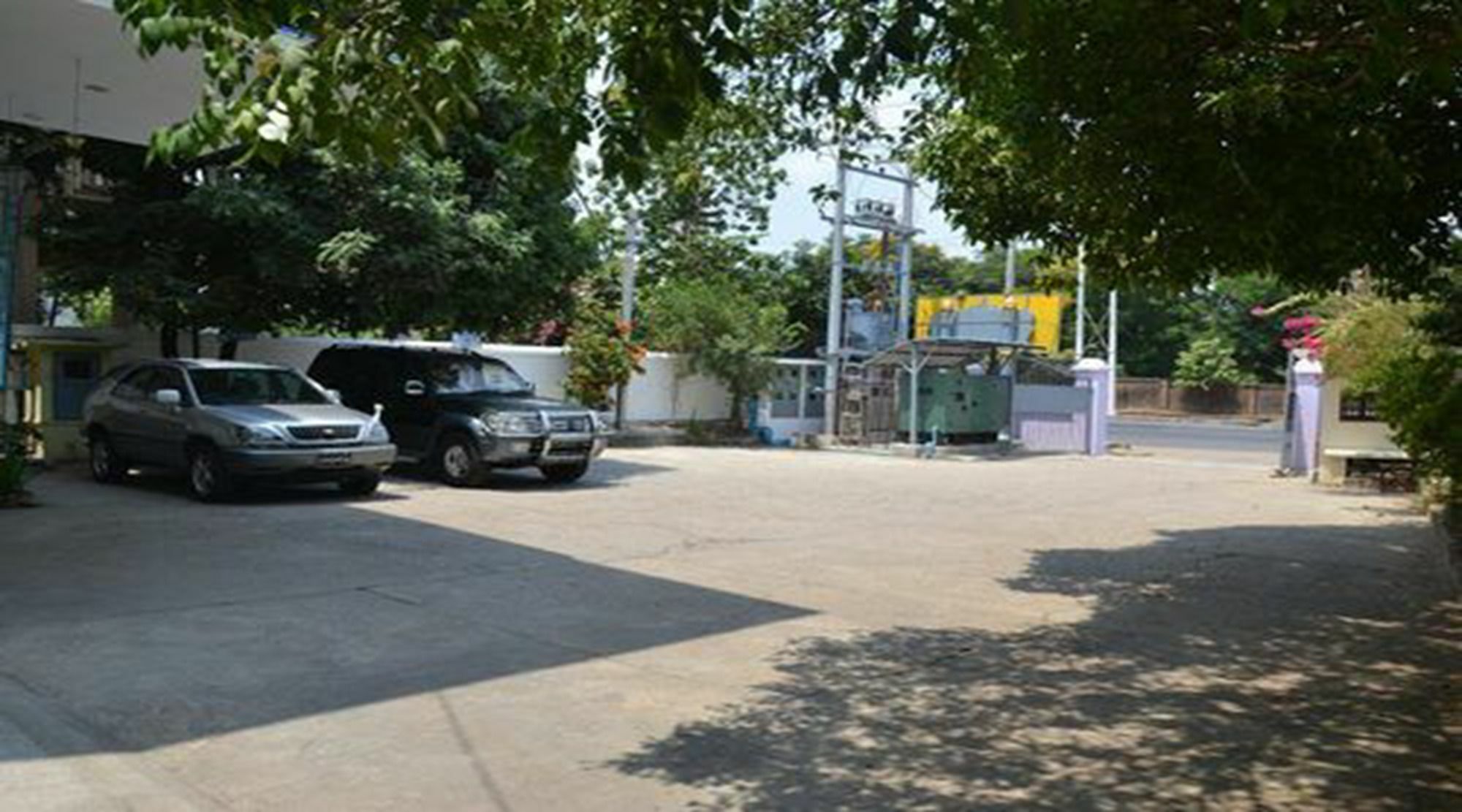 Hotel Shwe Eain Taw Yangon Exterior photo